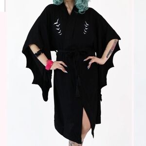 Bonsai Kitten Batwing Robe
